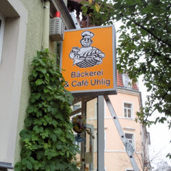 Leuchtkasten 2-seitig - Ausleger - Bäckerei & Café Uhlig
